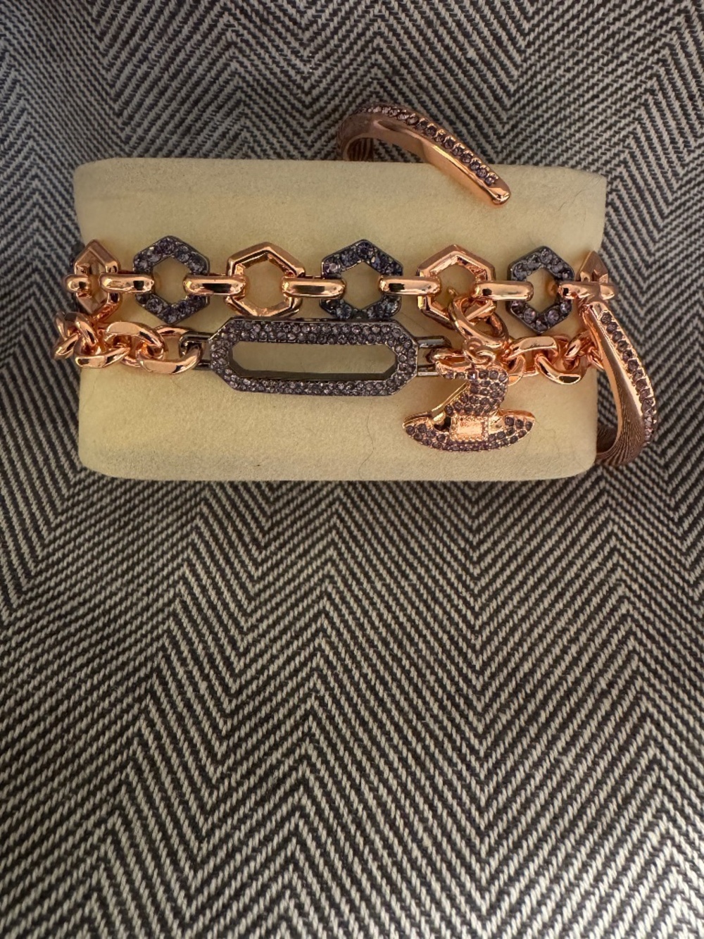 Cauldron Chic - Halloween 2025 Stack By BP (Not In Case)